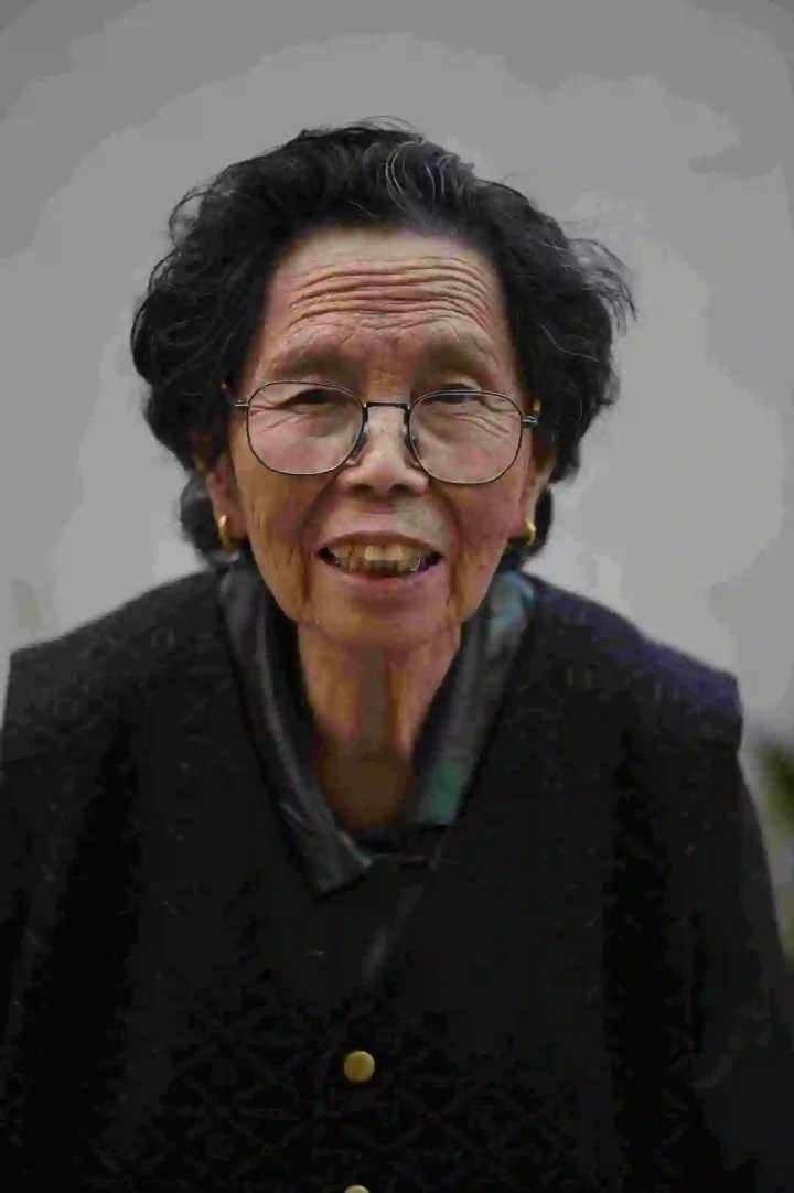 2011年80岁浙江老妪创业失败，欠债两千多万，10年后她怎么样了？