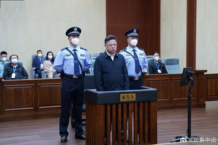 公安部原副部长孙力军受贿、操纵证券市场、非法持有枪支案一审宣判
